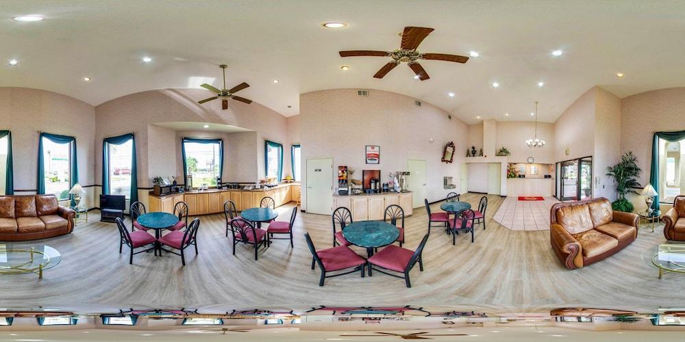 Econo Lodge Inn & Suites Gulfport Εξωτερικό φωτογραφία