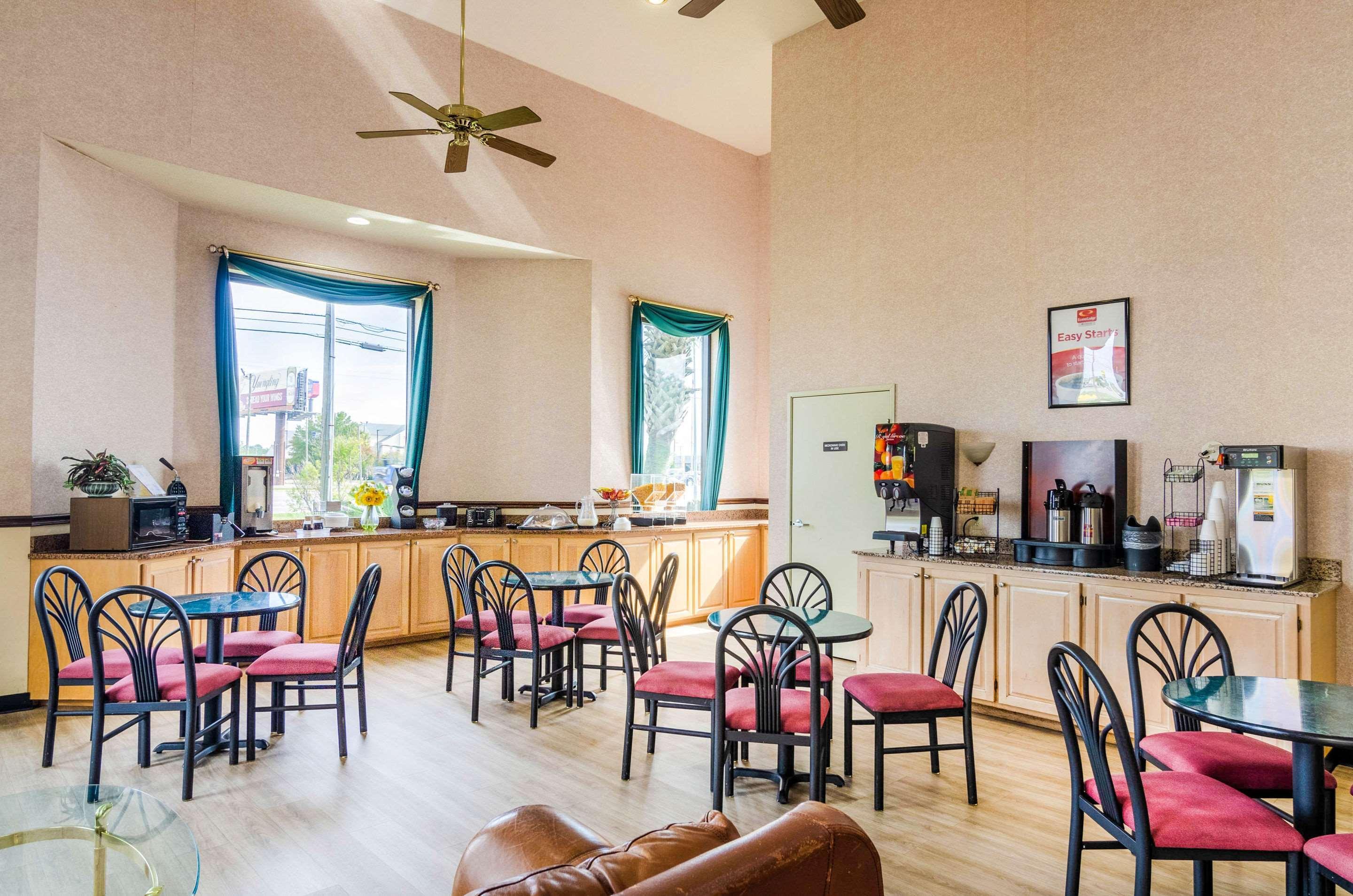 Econo Lodge Inn & Suites Gulfport Εξωτερικό φωτογραφία