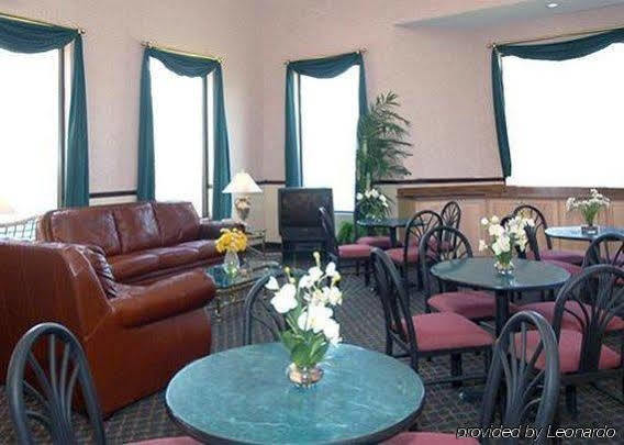 Econo Lodge Inn & Suites Gulfport Εξωτερικό φωτογραφία